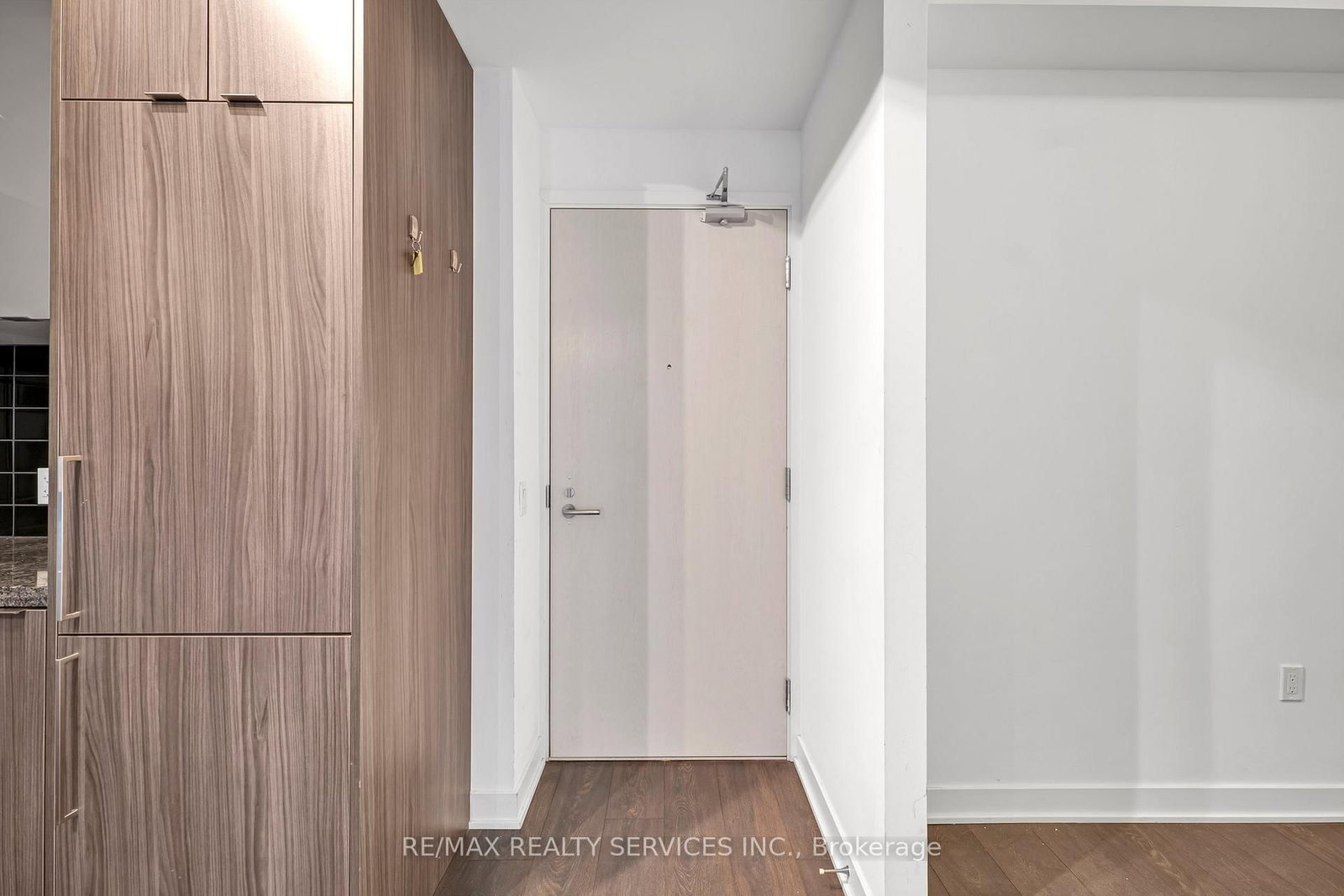 Condo for sale at 915-115 Blue Jays Way, Toronto, Ontario, M5V 0N4 - Waterfront Communities C1 - MLS: C12929442