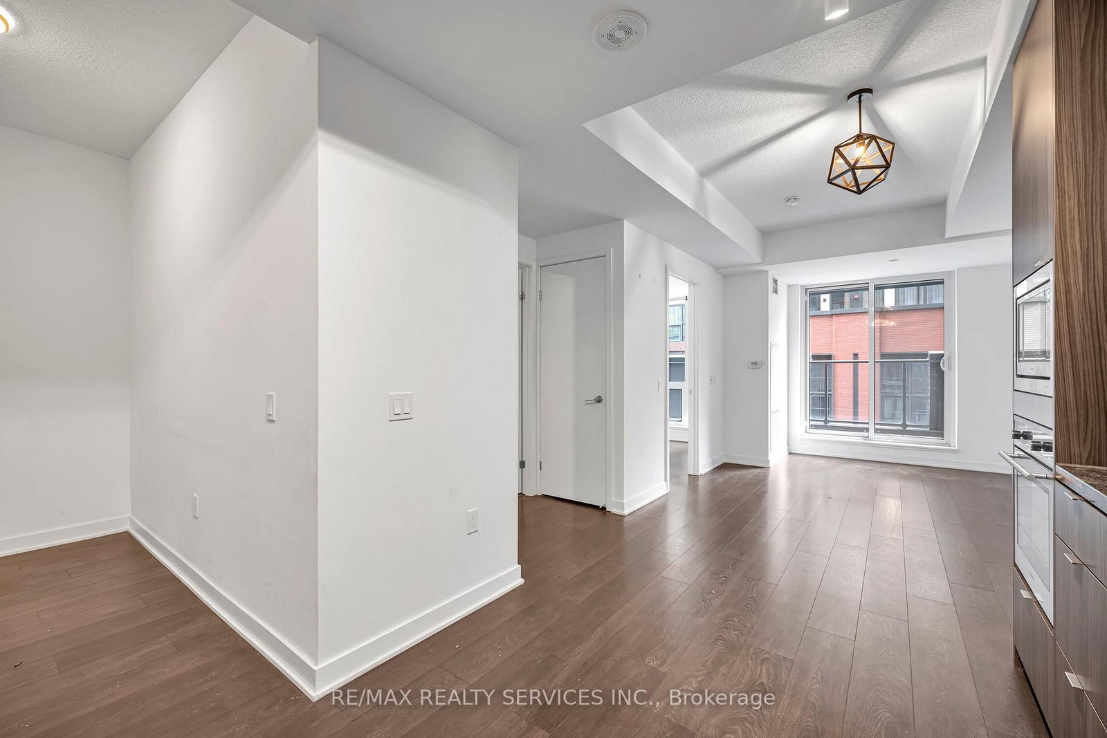 Condo for sale at 915-115 Blue Jays Way, Toronto, Ontario, M5V 0N4 - Waterfront Communities C1 - MLS: C12929442