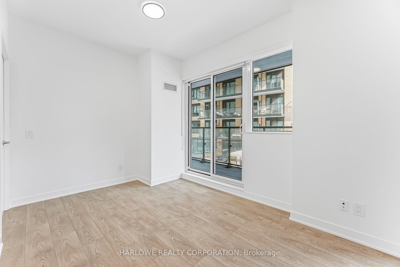 Condo for sale at 333-543 Richmond Street, Toronto, Ontario, M5V 0W9 - Waterfront Communities C1 - MLS: C12929602