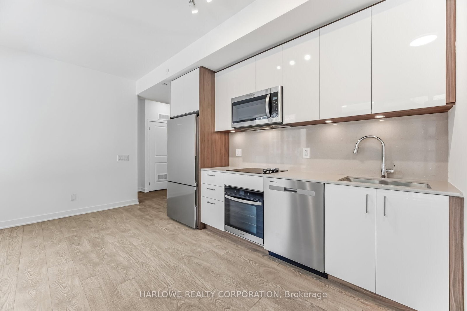 Condo for sale at 333-543 Richmond Street, Toronto, Ontario, M5V 0W9 - Waterfront Communities C1 - MLS: C12929602