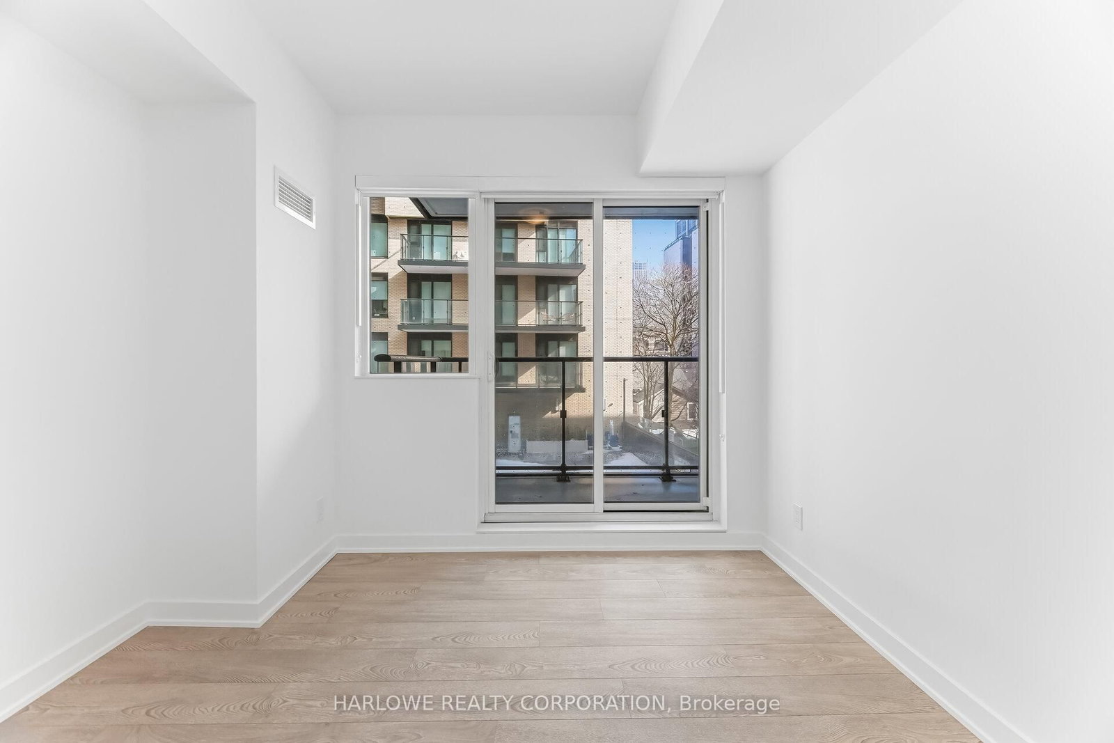 Condo for sale at 333-543 Richmond Street, Toronto, Ontario, M5V 0W9 - Waterfront Communities C1 - MLS: C12929602