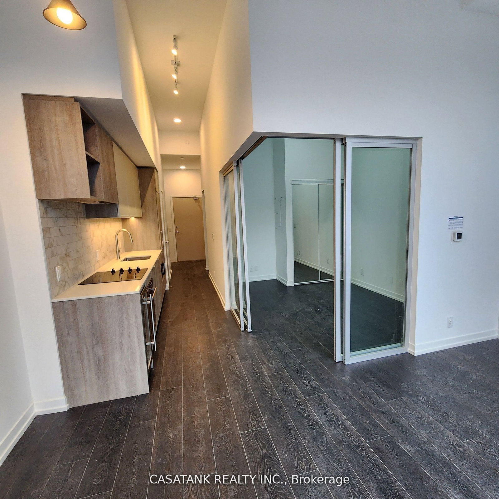 2020 Bathurst Street, Unit 218 - Photo 11
