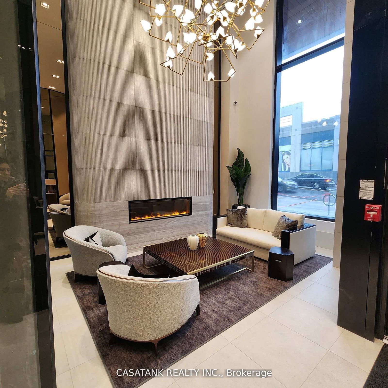 2020 Bathurst Street, Unit 218 - Photo 2