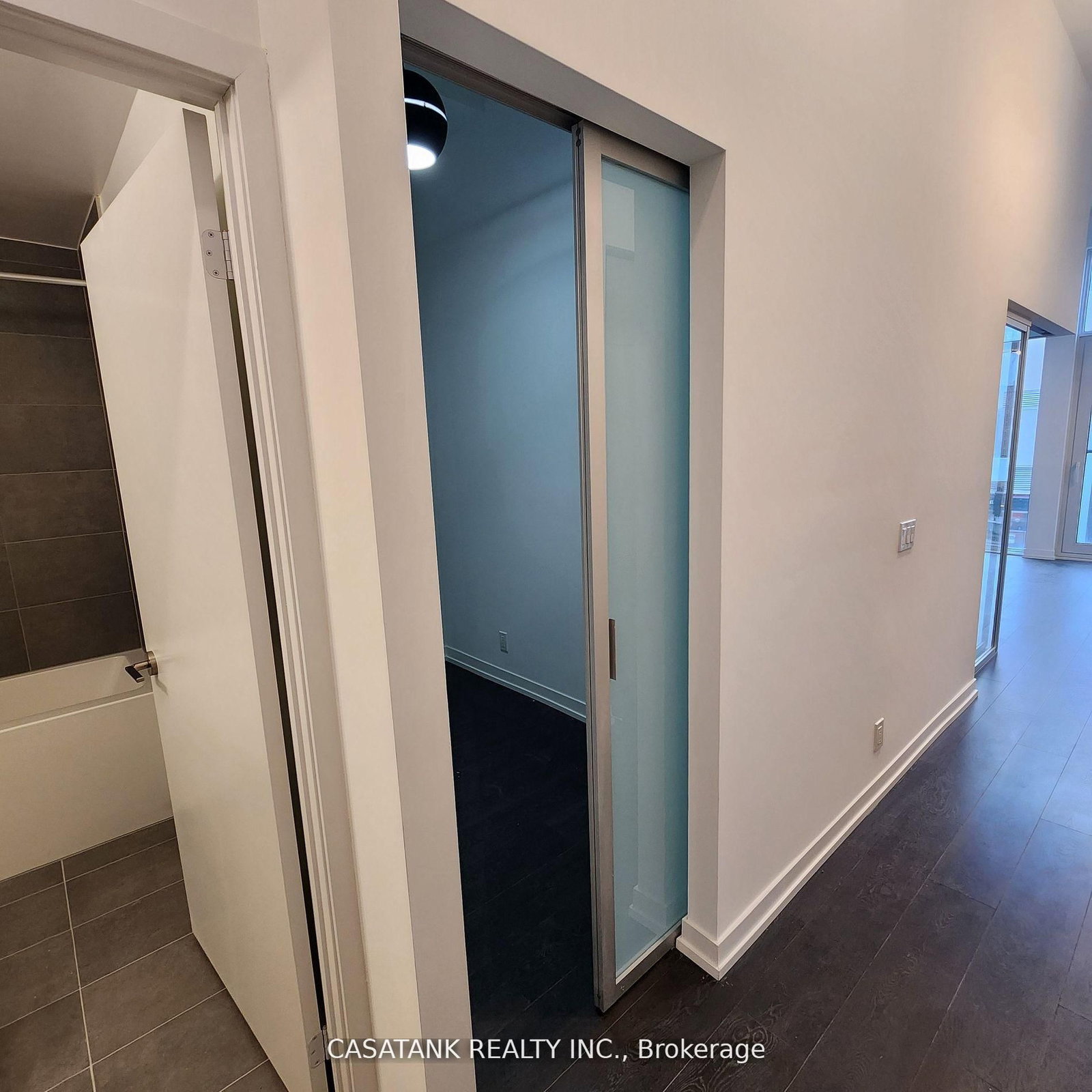 2020 Bathurst Street, Unit 218 - Photo 5