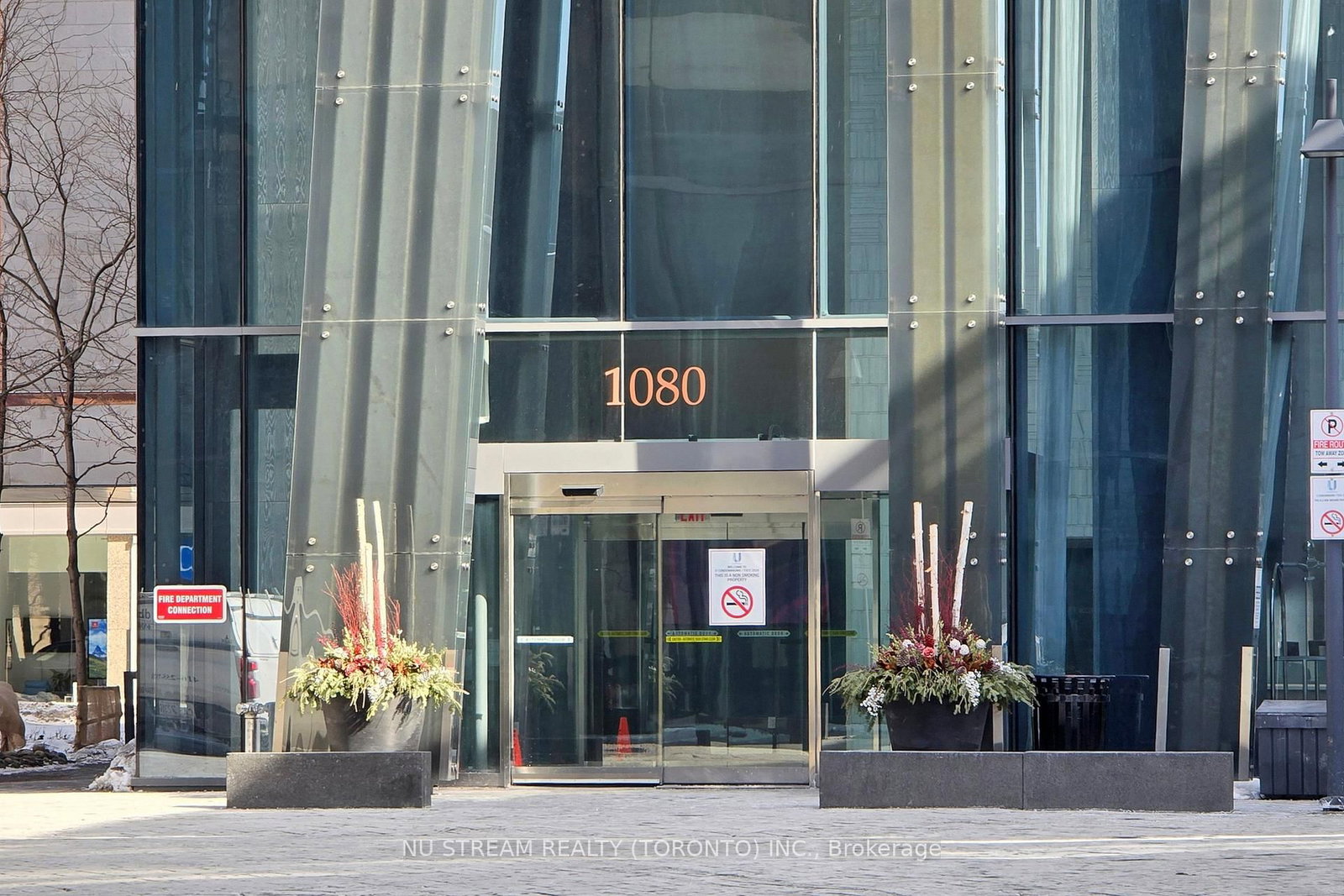 Listing Image 4