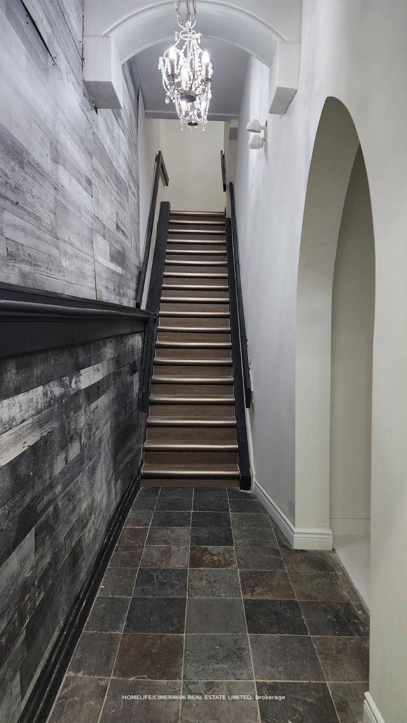 home for lease on 3rd Floor-529 Yonge Street