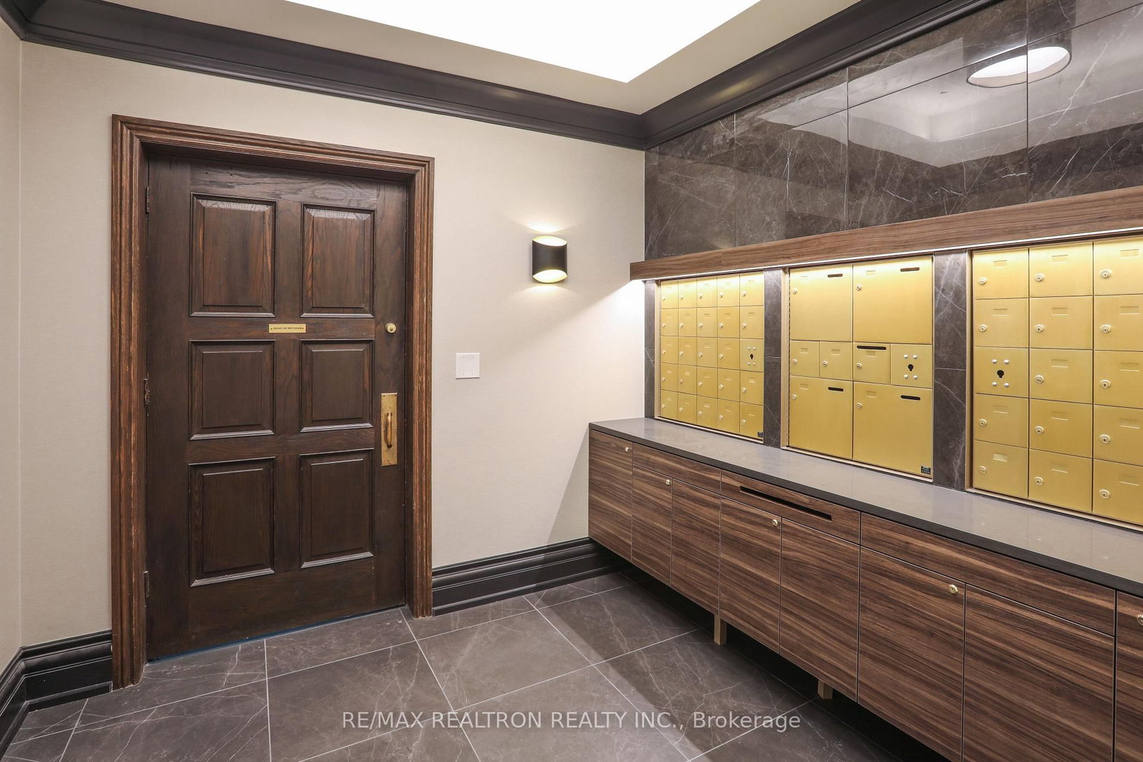 2 Clarendon Avenue, Unit 105 - Photo 12