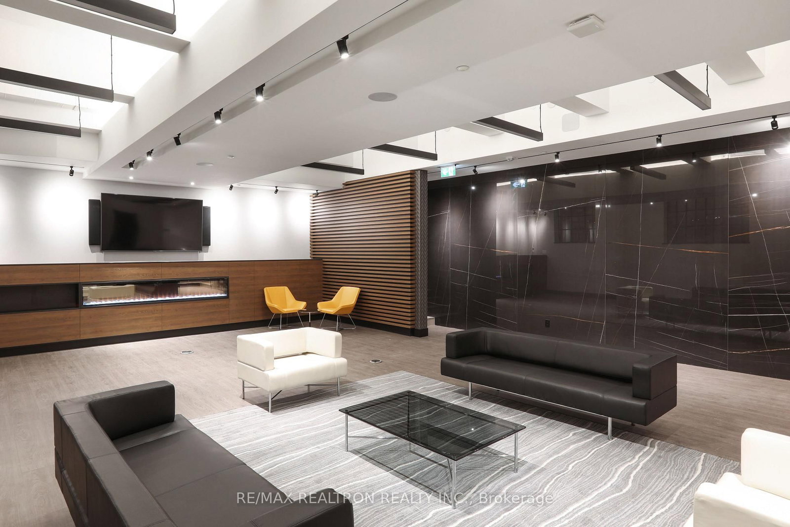 2 Clarendon Avenue, Unit 105 - Photo 14