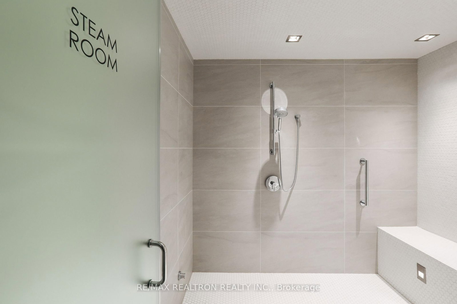 2 Clarendon Avenue, Unit 105 - Photo 17