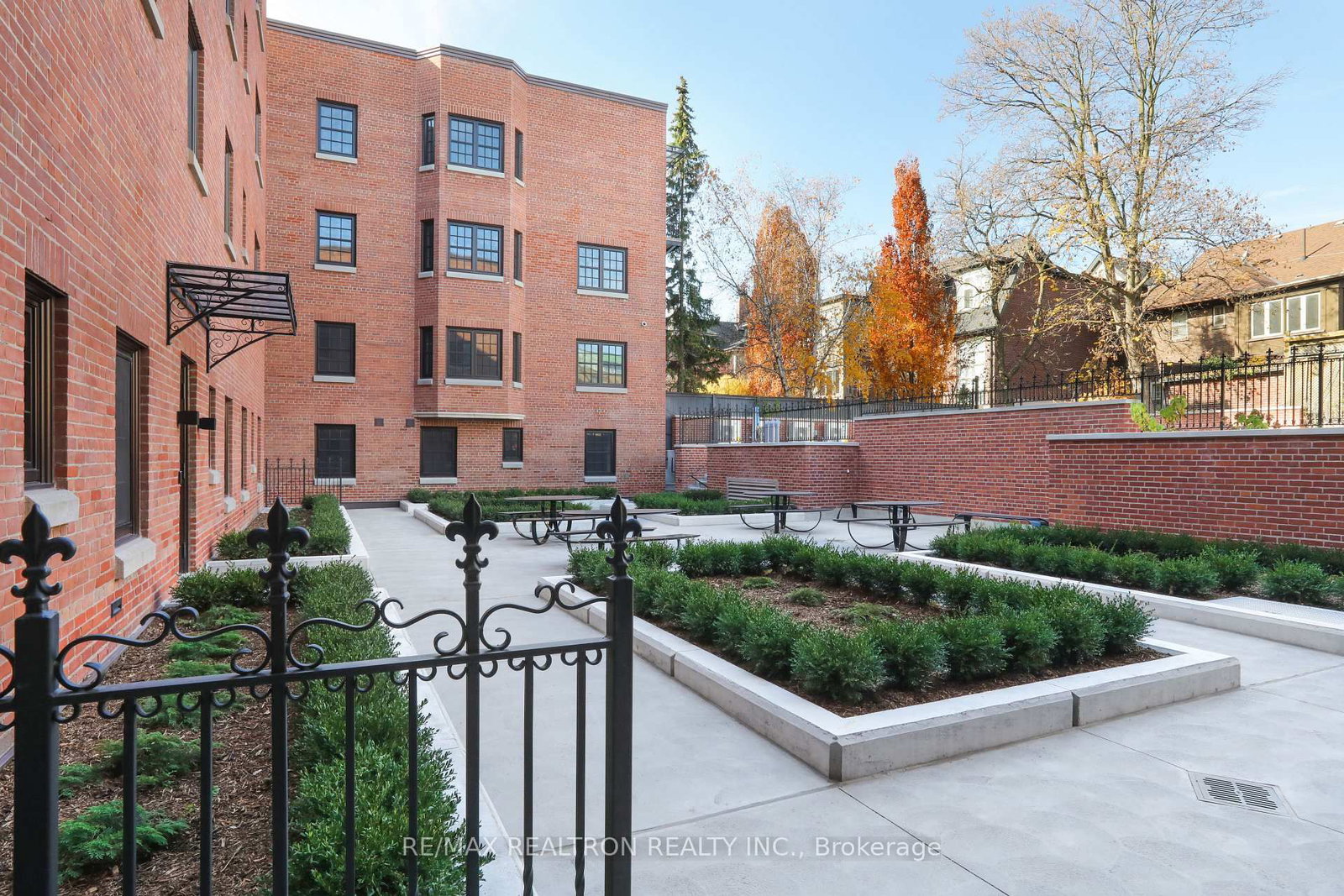 2 Clarendon Avenue, Unit 105 - Photo 19