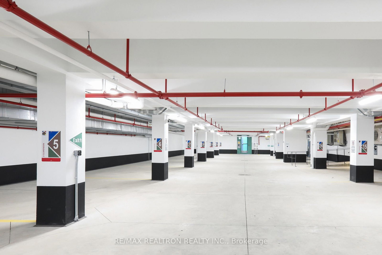 2 Clarendon Avenue, Unit 105 - Photo 21