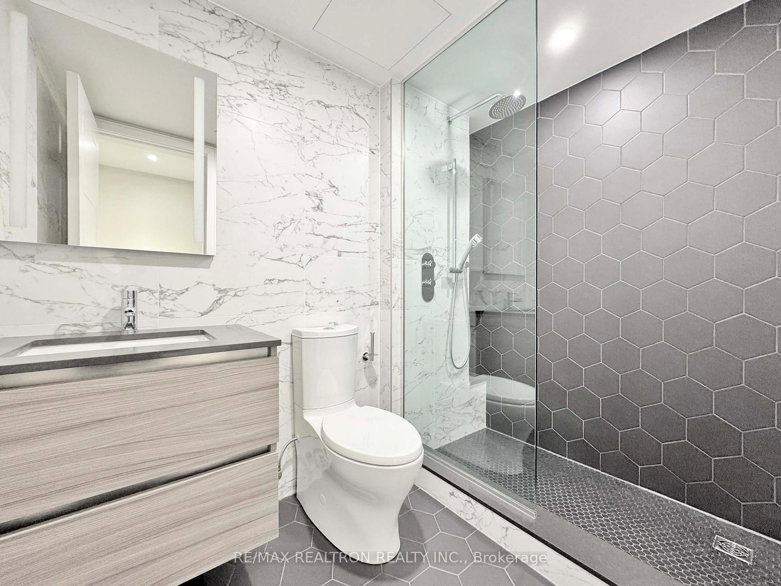 2 Clarendon Avenue, Unit 105 - Photo 7