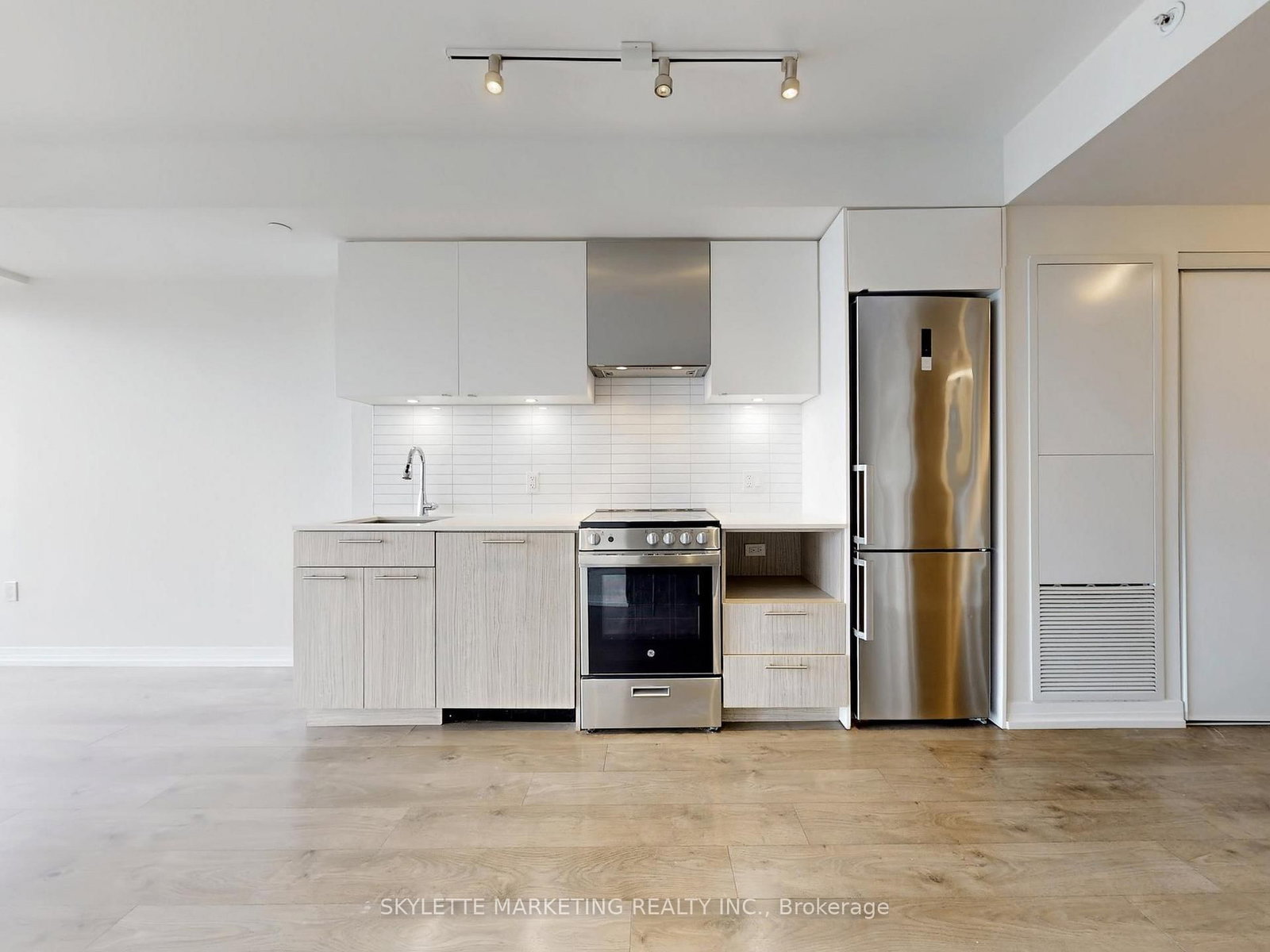 Condo for sale at 4014-251 Jarvis Street, Toronto, Ontario, M5B 0C3 - Moss Park - MLS: C12930126