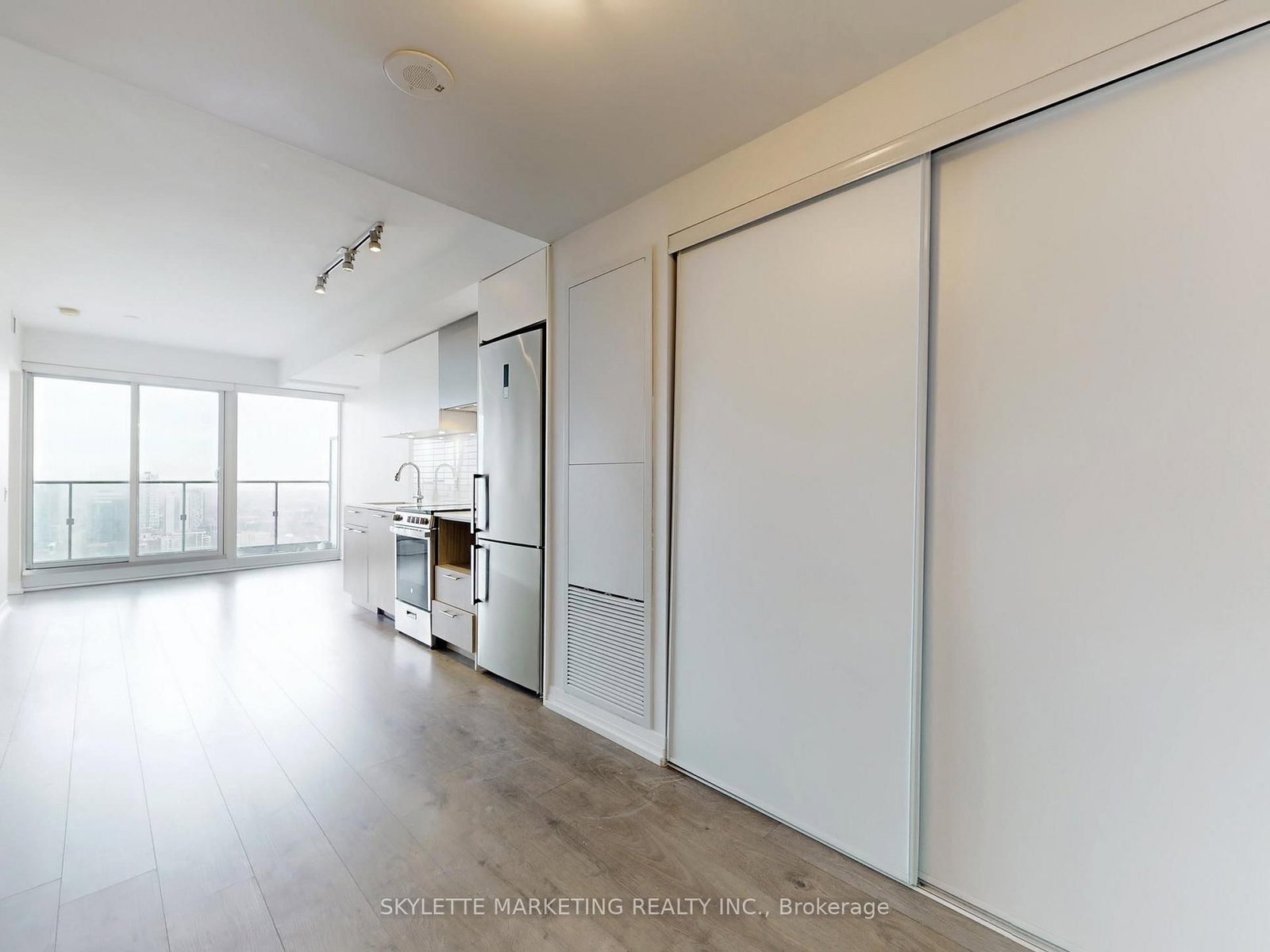 Condo for sale at 4014-251 Jarvis Street, Toronto, Ontario, M5B 0C3 - Moss Park - MLS: C12930126