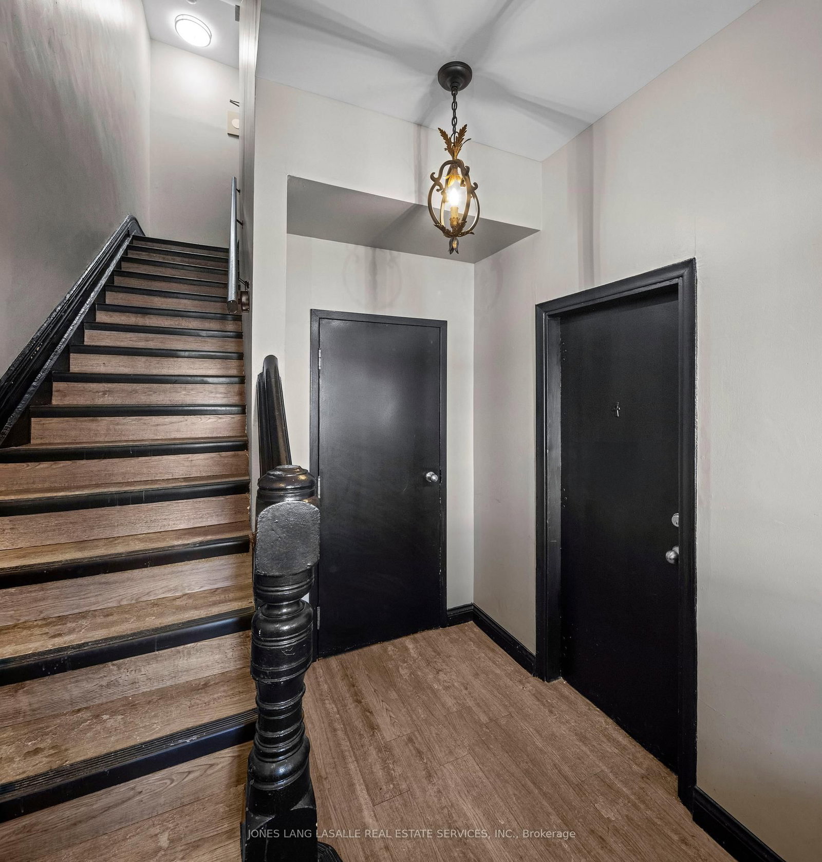 205 Gerrard Street E - Photo 9