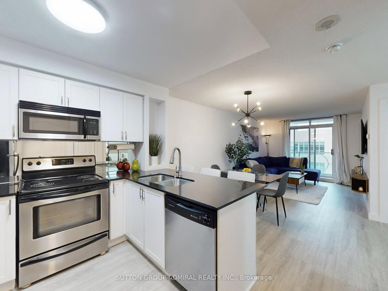 Condo for sale at 1005-212 Eglinton Avenue, Toronto, Ontario, M4P 1K2 - Mount Pleasant East - MLS: C12931064