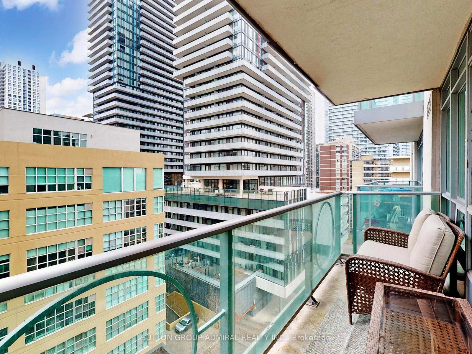 Condo for sale at 1005-212 Eglinton Avenue, Toronto, Ontario, M4P 1K2 - Mount Pleasant East - MLS: C12931064