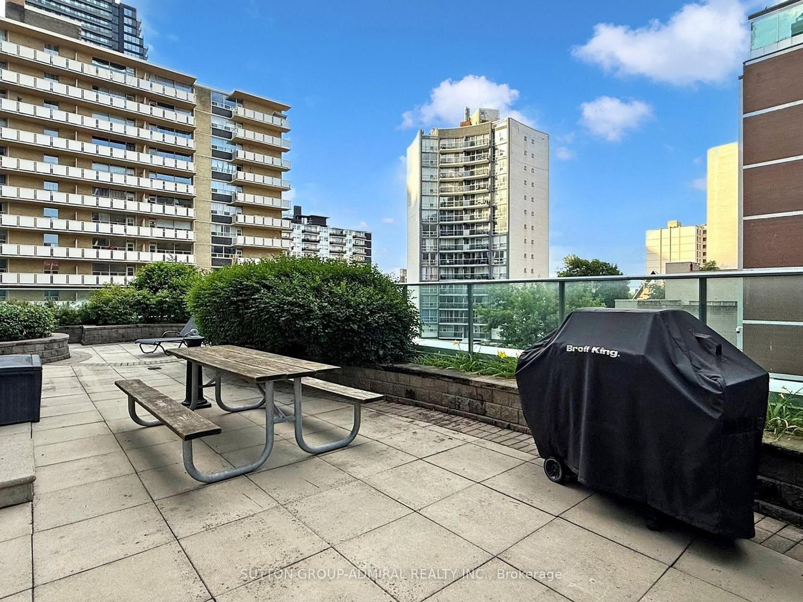 Condo for sale at 1005-212 Eglinton Avenue, Toronto, Ontario, M4P 1K2 - Mount Pleasant East - MLS: C12931064