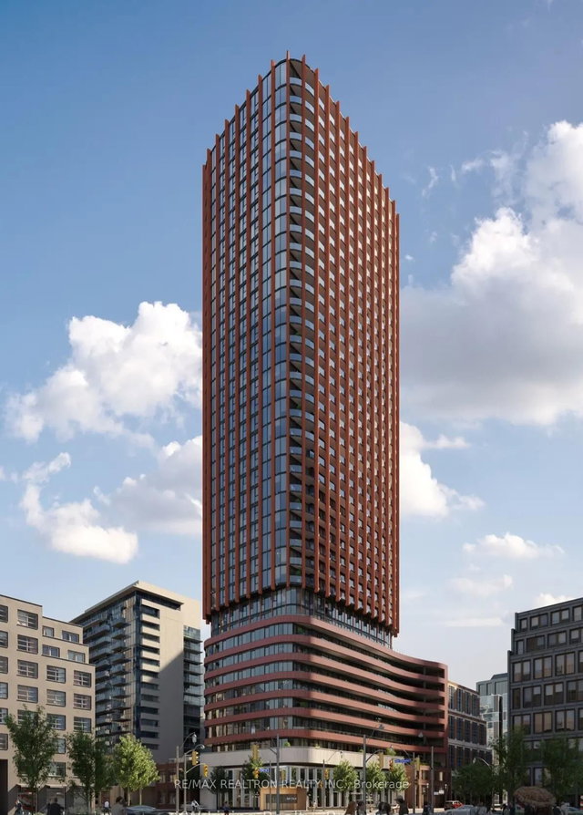 4309 - 180 Front Street E