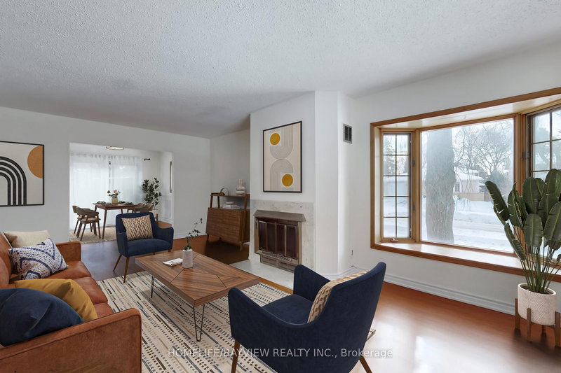 22 Marowyne Dr, Toronto, M2J 2A4 | Image 2