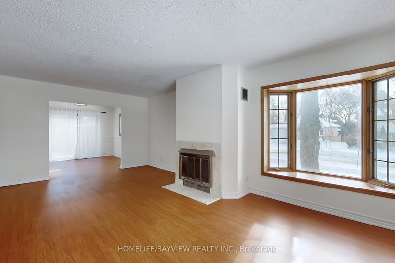 22 Marowyne Dr, Toronto, M2J 2A4 | Image 3