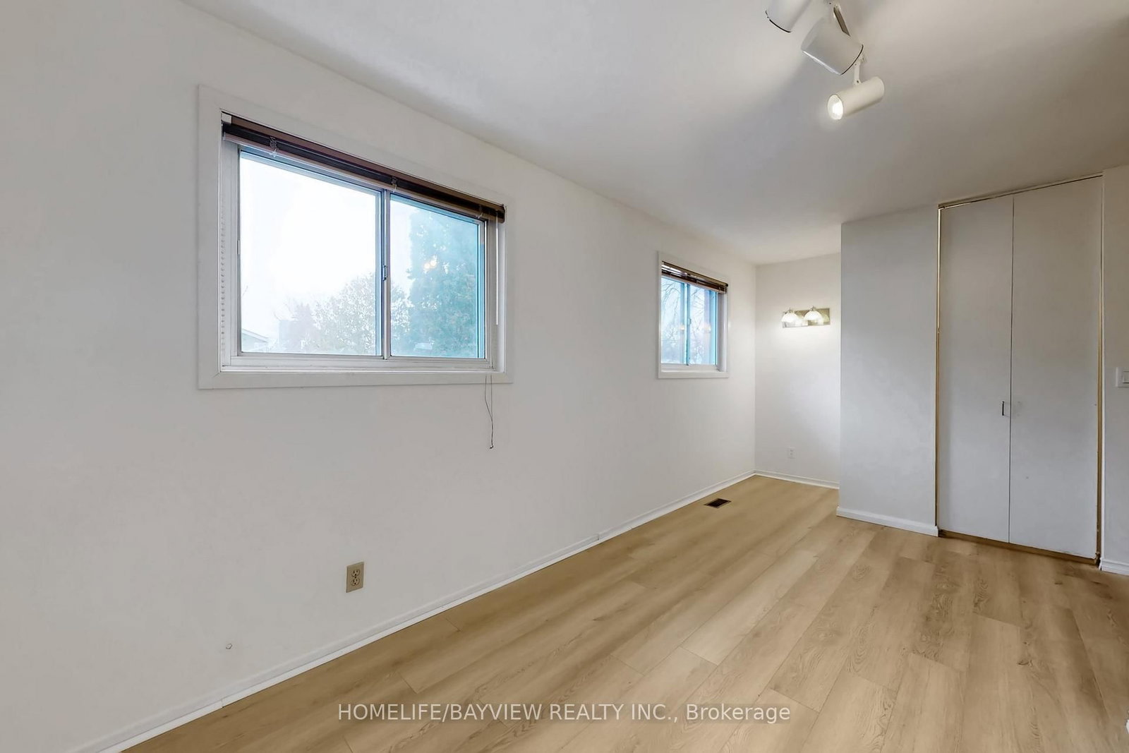 Detached House for sale at 22 Marowyne Drive, Toronto, Ontario, M2J 2A4 - Don Valley Village - MLS: C12931166