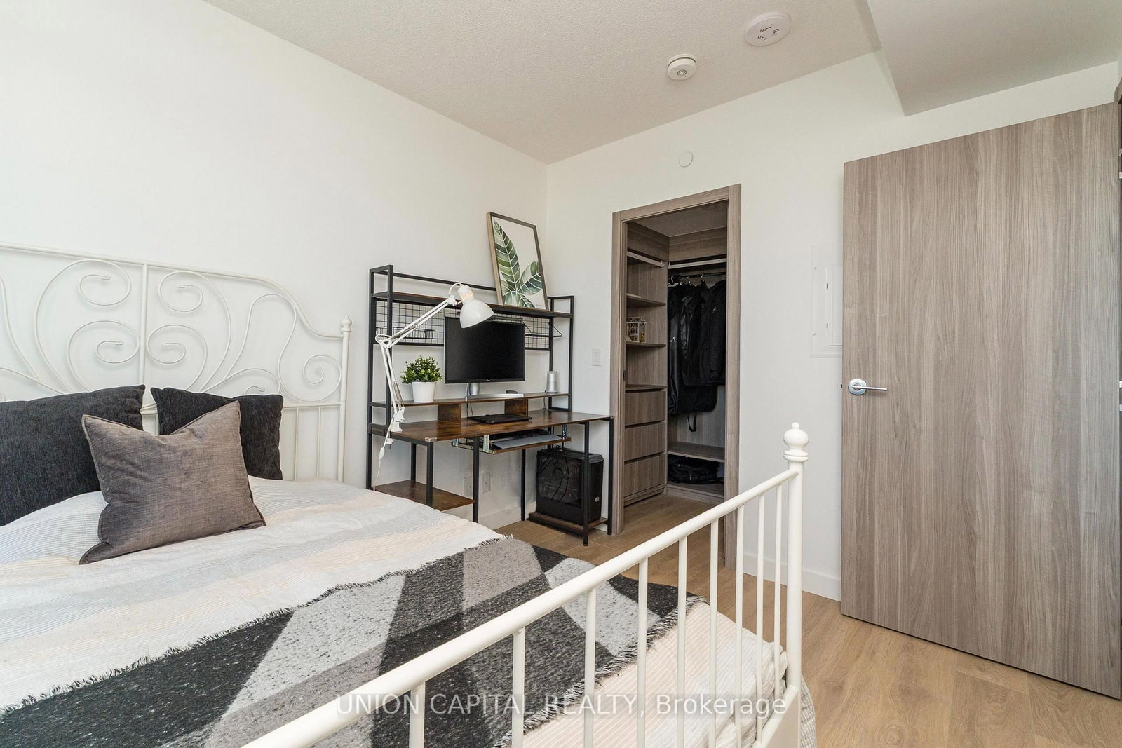 Condo for sale at 4502-38 Widmer Street, Toronto, Ontario, M5V 0P7 - Waterfront Communities C1 - MLS: C12931176