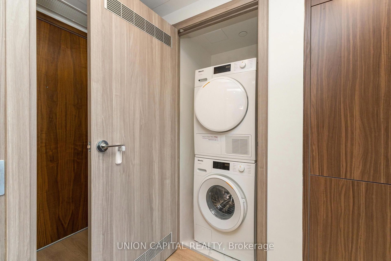 Condo for sale at 4502-38 Widmer Street, Toronto, Ontario, M5V 0P7 - Waterfront Communities C1 - MLS: C12931176