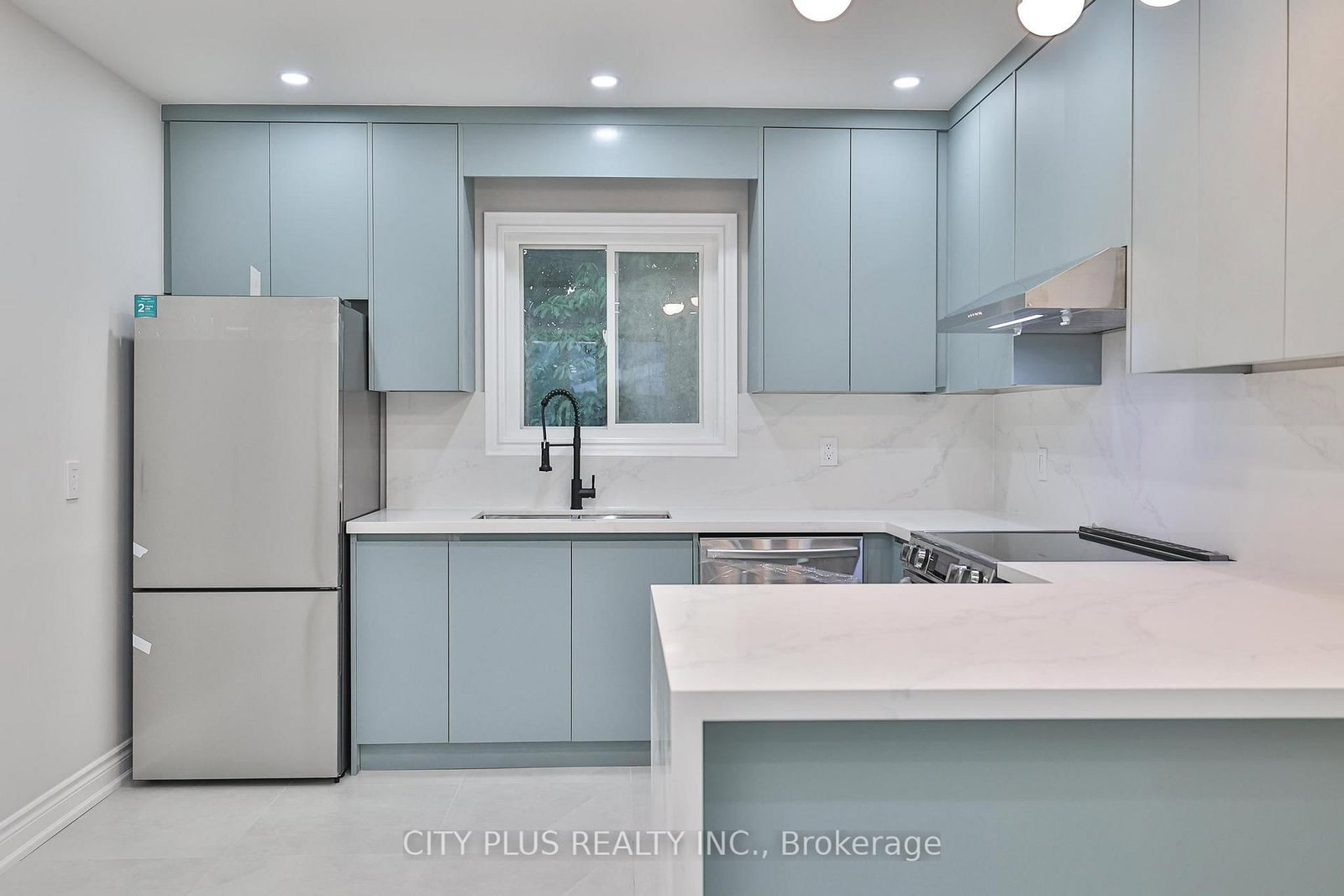 Semi-Detached House for sale at 23 Reiber Crescent, Toronto, Ontario, M2H 1C3 - Bayview Woods-Steeles - MLS: C12931336