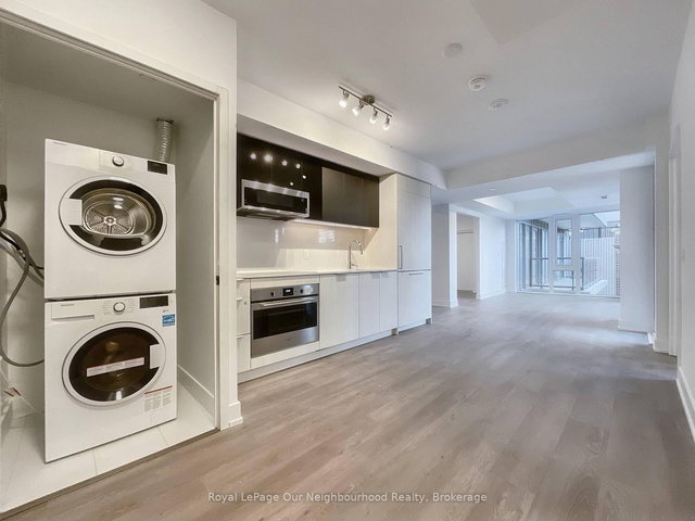 512 - 308 Jarvis Street