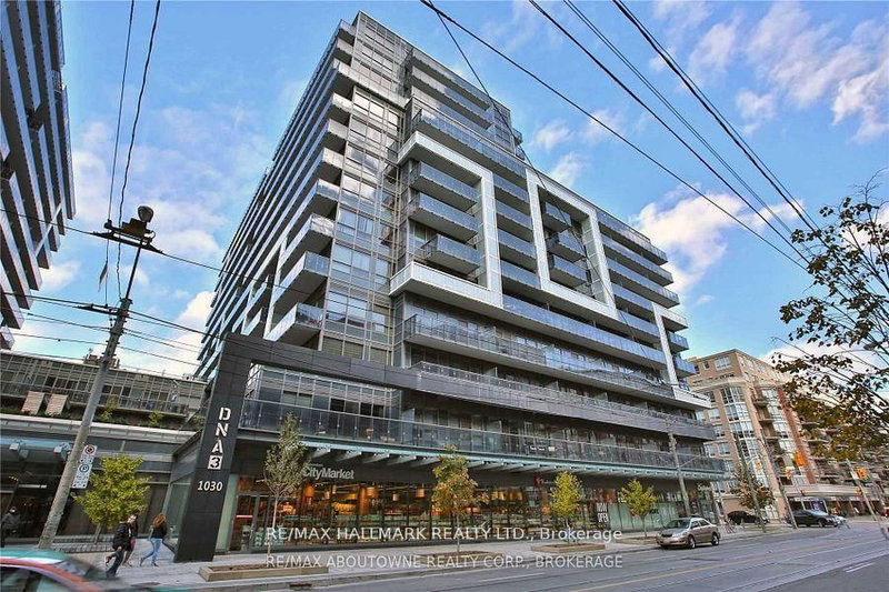 home for lease on 706-1030 king Street W