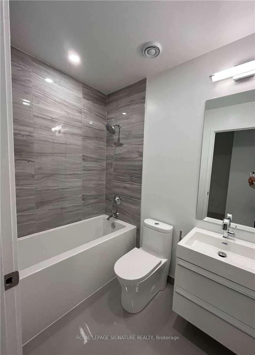 Condo for sale at 308-39 Roehampton Avenue, Toronto, Ontario, M4P 0G1 - Mount Pleasant West - MLS: C12933002