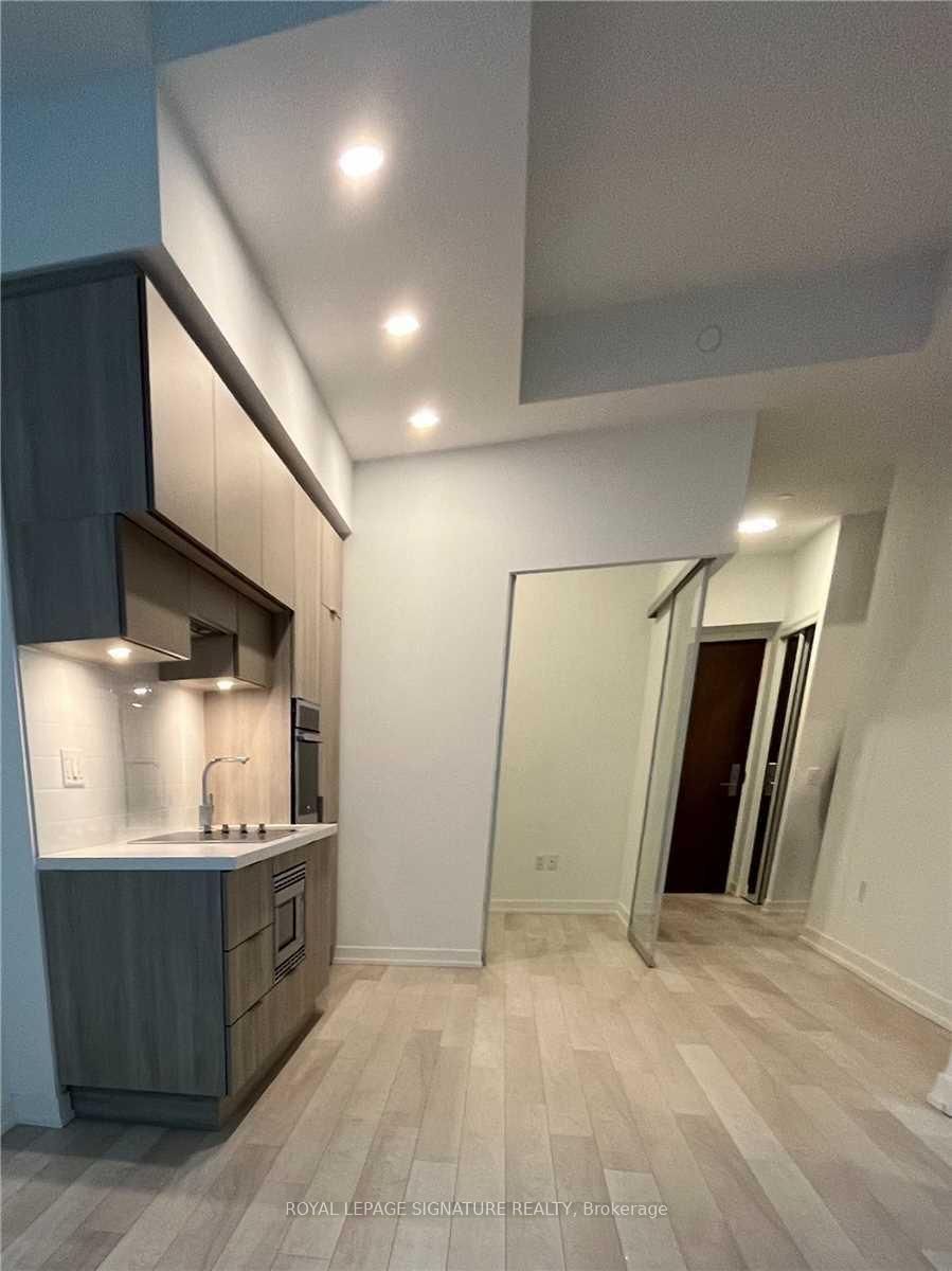 Condo for sale at 308-39 Roehampton Avenue, Toronto, Ontario, M4P 0G1 - Mount Pleasant West - MLS: C12933002