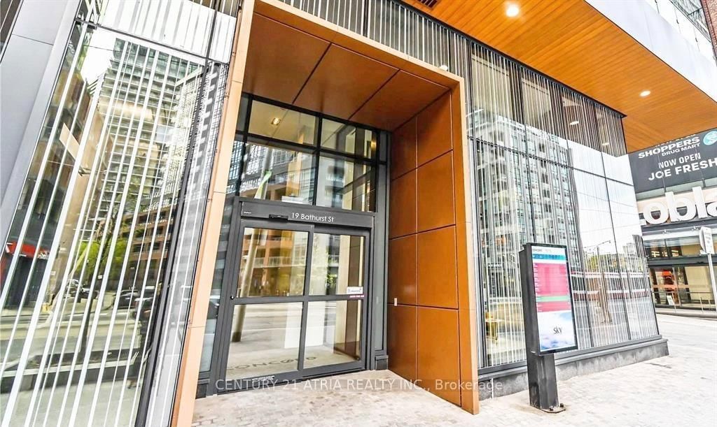 Condo for lease at 1802-19 Bathurst Street, Toronto, Ontario, M5V 0N2 - Waterfront Communities C1 - MLS: C12933030