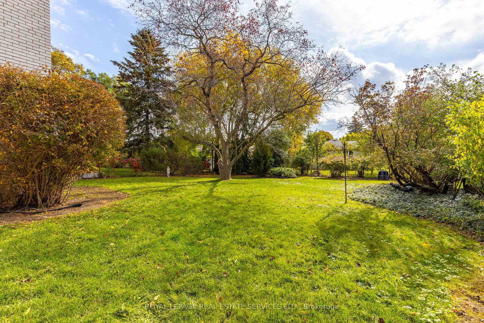 29 Doverwood Court • Toronto, ON photo 31