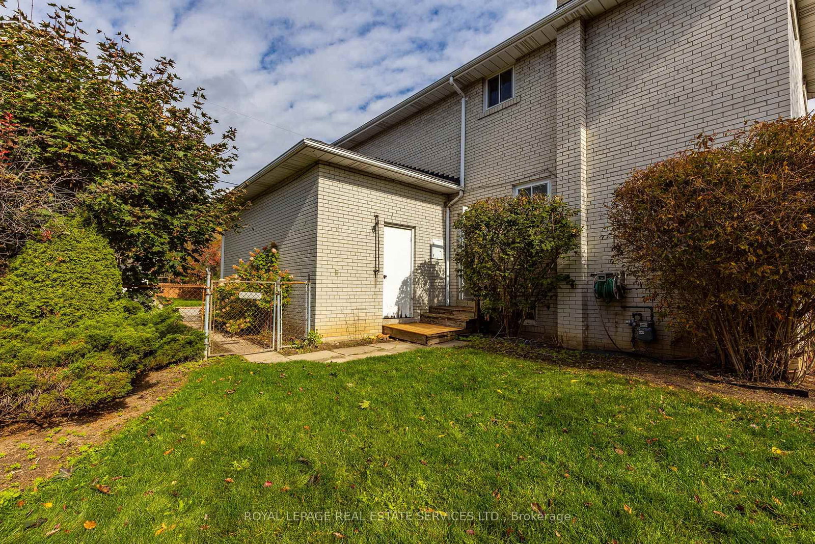 29 Doverwood Court • Toronto, ON photo 32