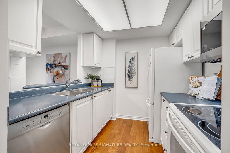 411 - 18 Concorde Pl, Toronto, M3C 3T9 | Image 3