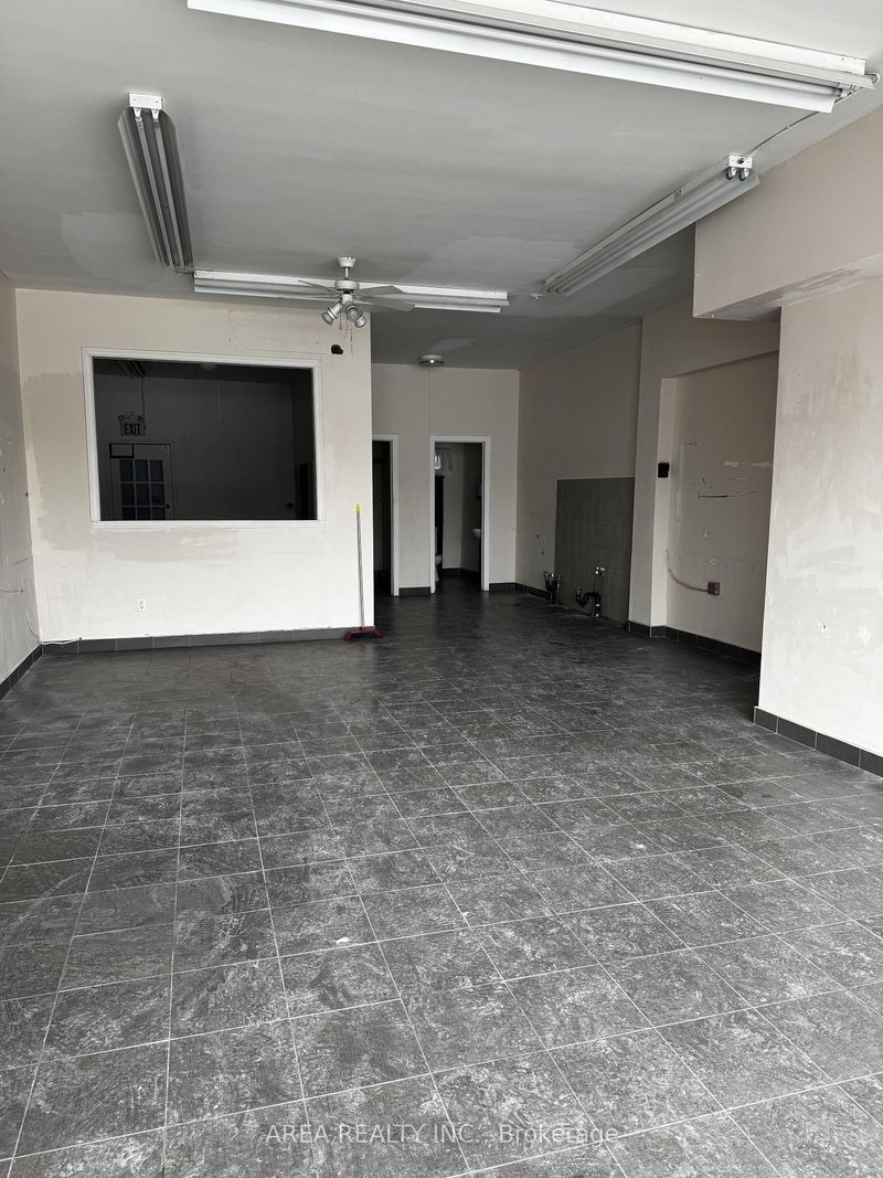 672 Sheppard Ave W, Toronto, M3H 2S5 | Image 2