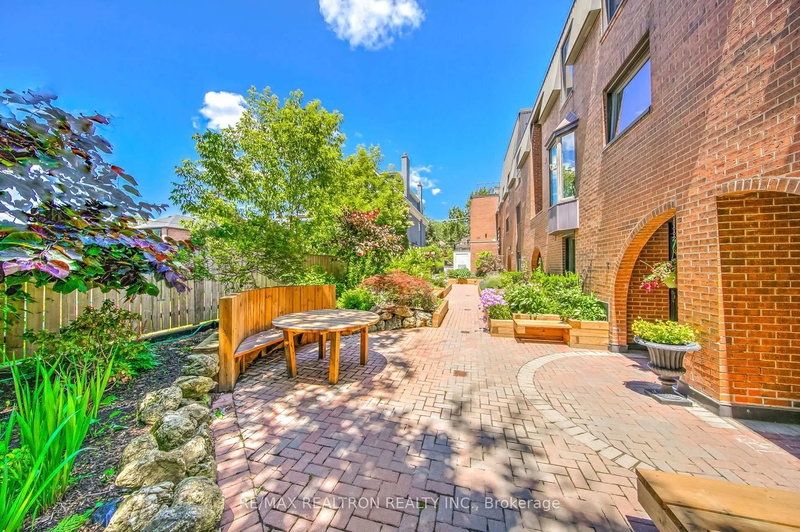 B - 187 Sherwood Ave, Toronto, M4P 2A9 | Image 2