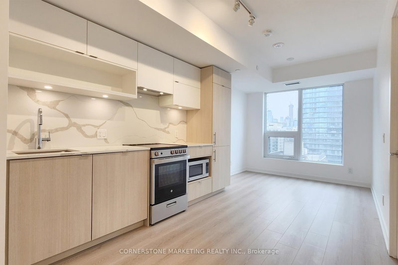home for lease on 1602-100 Queen Street E