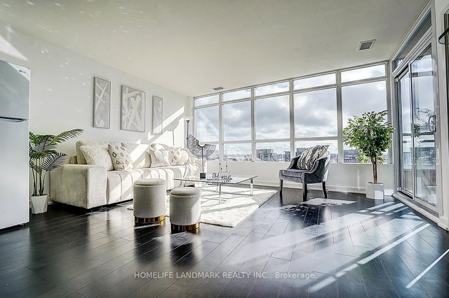 1007 - 10 Capreol Court