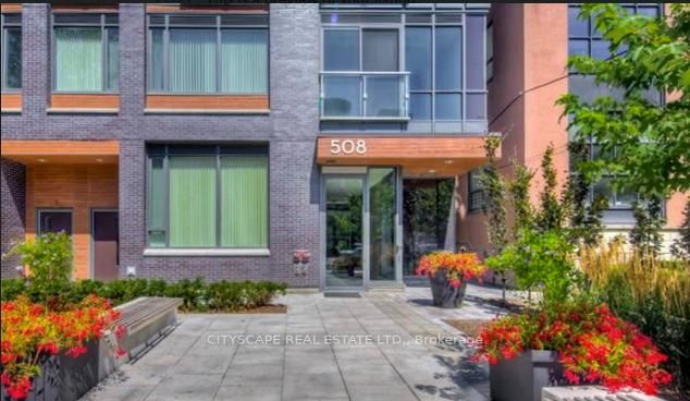 home for lease on 905-508 Wellington Street W