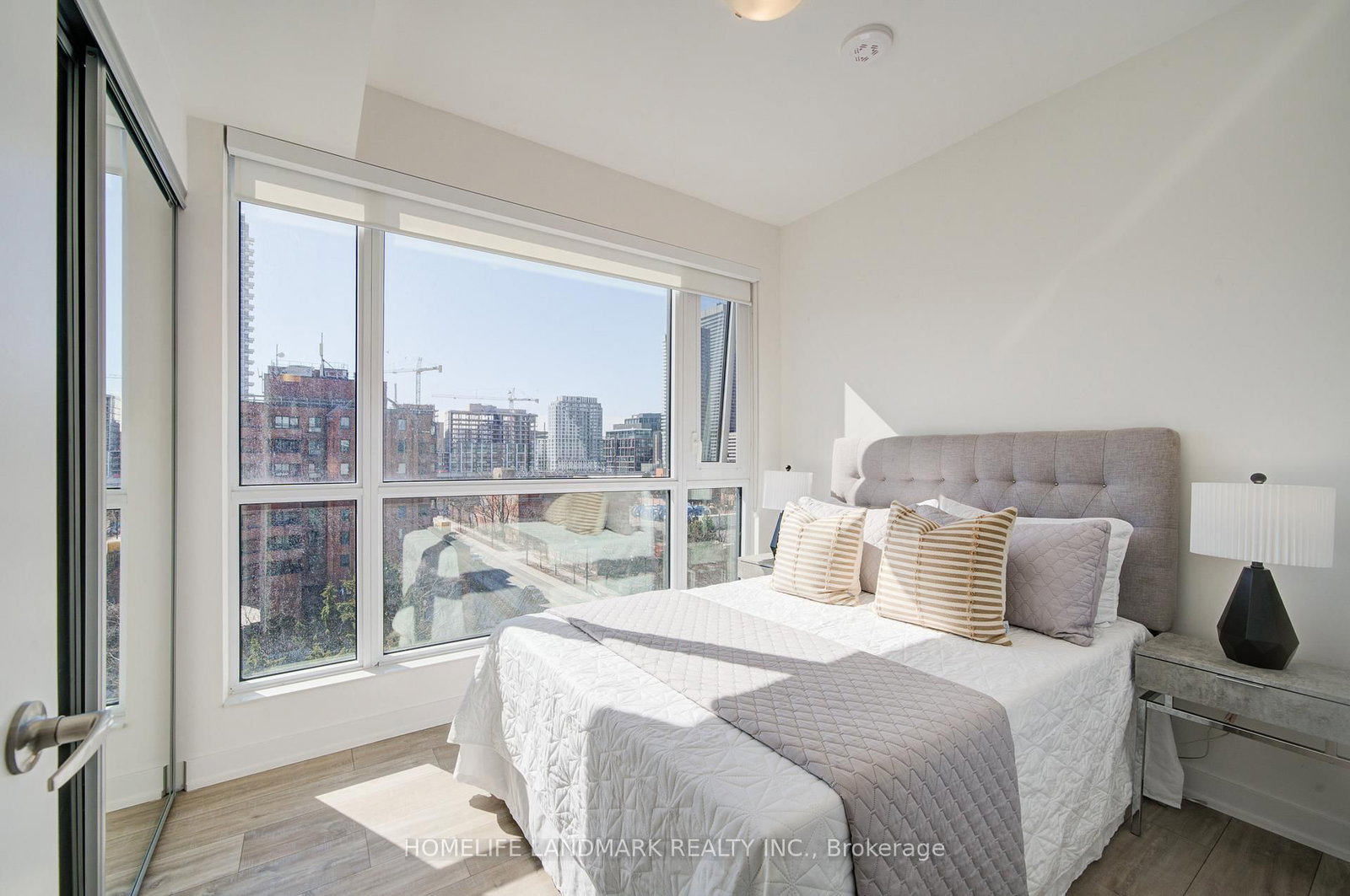 Condo for sale at 550 121 Lower Sherbourne Street, Toronto, Ontario, M5A 4J4 - Waterfront Communities C8 - MLS: C12934488