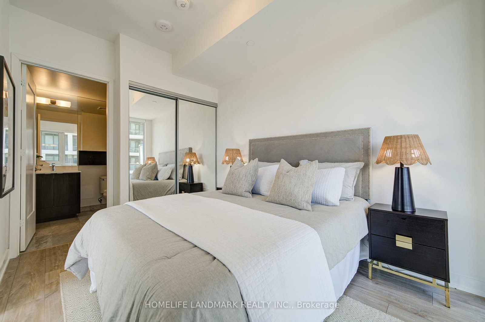 Condo for sale at 550 121 Lower Sherbourne Street, Toronto, Ontario, M5A 4J4 - Waterfront Communities C8 - MLS: C12934488