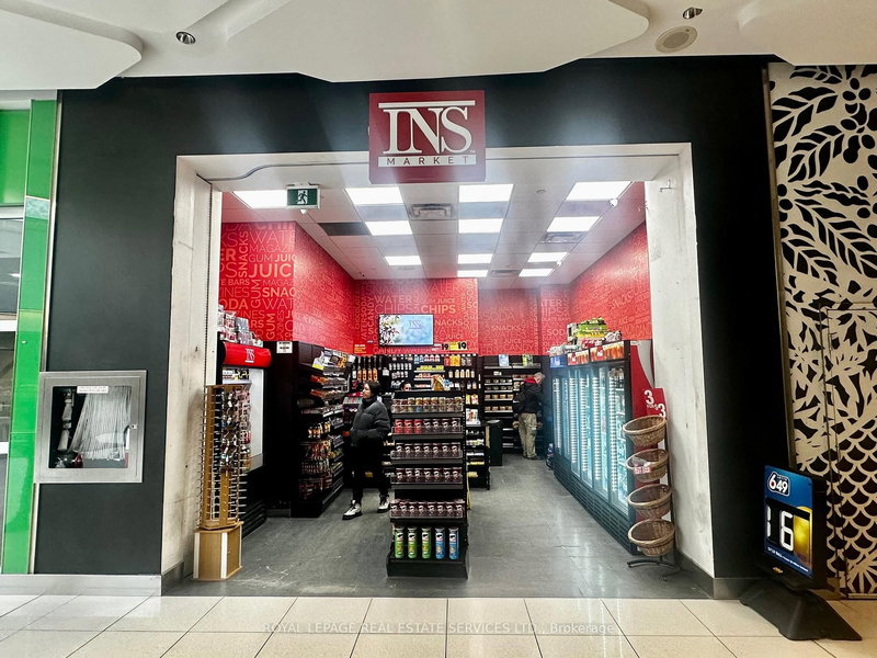 2 St Clair Ave E, Toronto, M4T 2T5 | Image 2