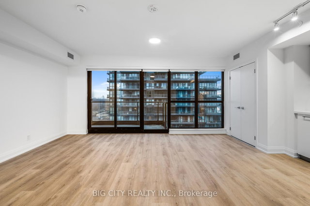 801 - 36 Brentcliffe Road