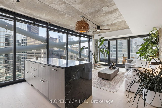 1904 - 224 King Street W