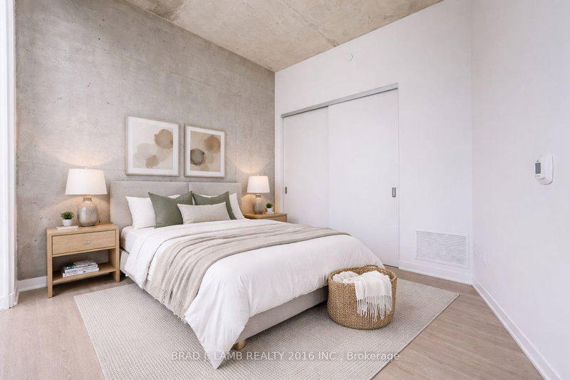 1004 - 284 King St E, Toronto, M5A 1K4 | Image 3