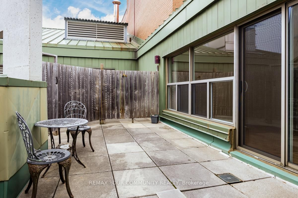 5795 Yonge Street, Unit PH1205 - Photo 25