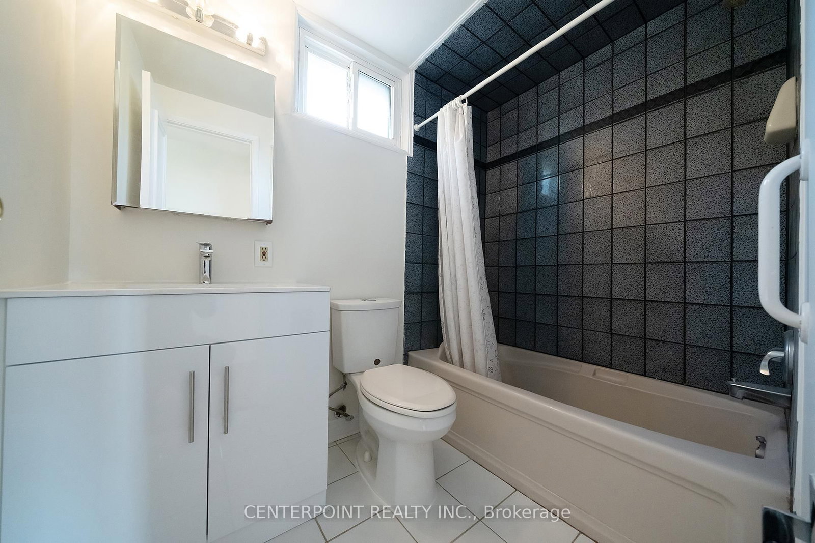 Townhouse for sale at 42 Sego Royal Way, Toronto, Ontario, M2H 1L5 - Hillcrest Village - MLS: C12935788